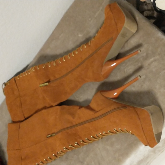 NIB Shiekh Boots - Picture 5 of 9